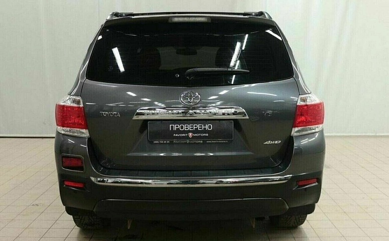 Toyota highlander