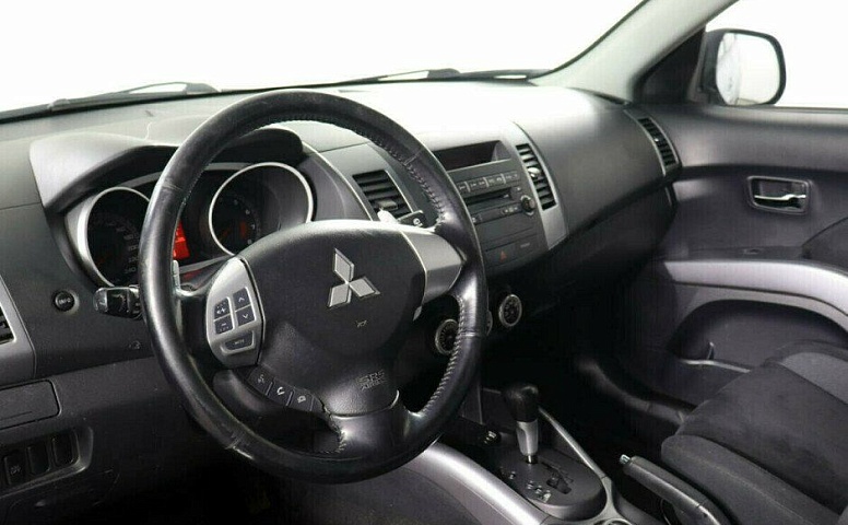 Mitsubishi Outlander 2.4 Вариатор