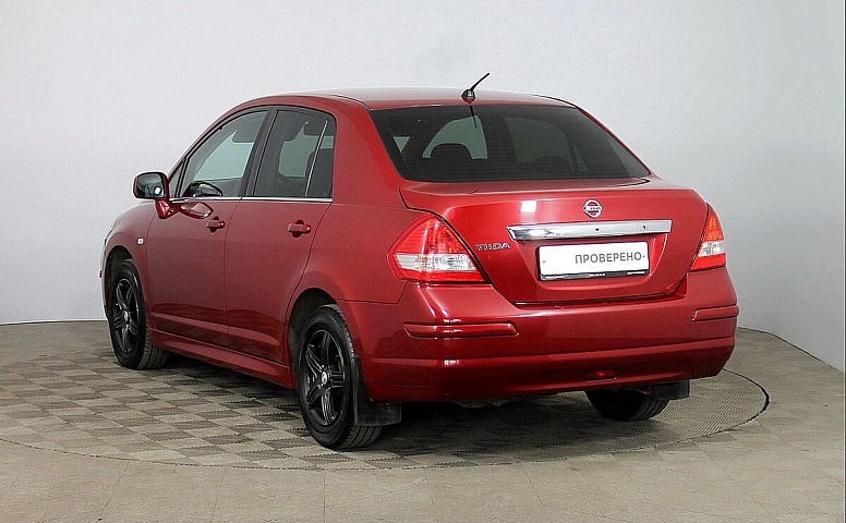 Nissan Tiida