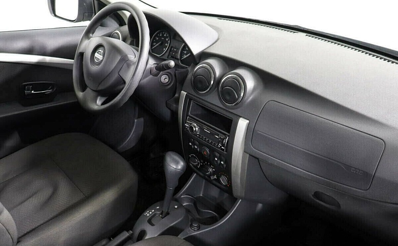 Nissan Almera III (G15)