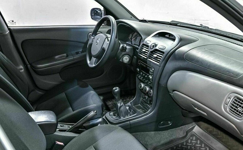 Nissan almera classic