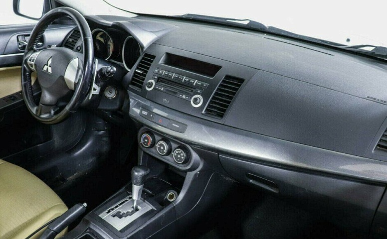 Mitsubishi Lancer 1.8 Вариатор