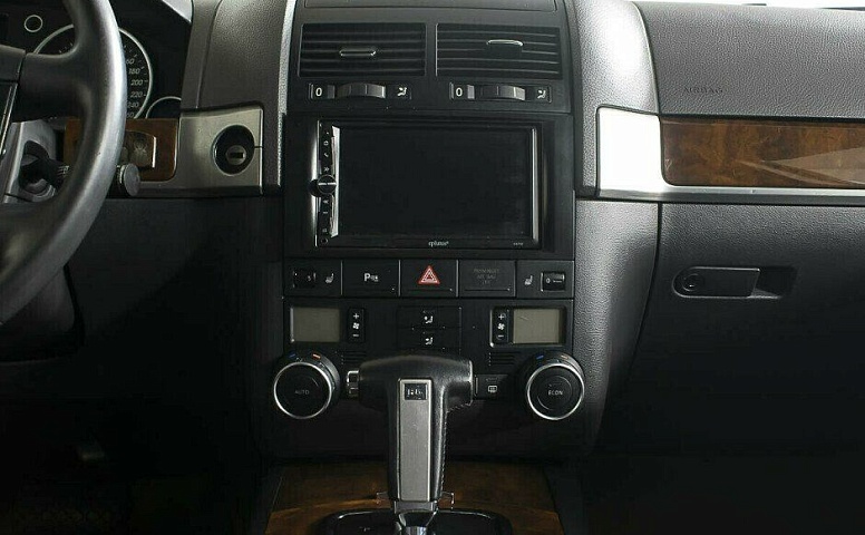 Volkswagen Touareg 2.5 Автомат