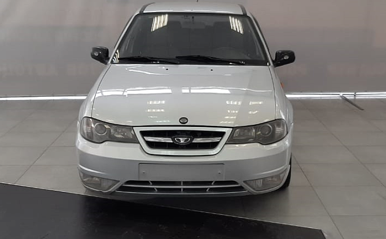 Daewoo NEXIA 1.6 MT (109 л.с.)