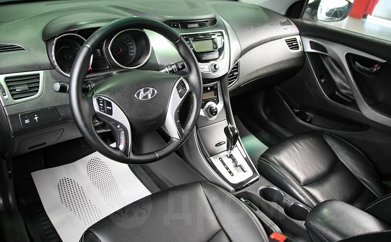 Hyundai Avante, 4 поколение