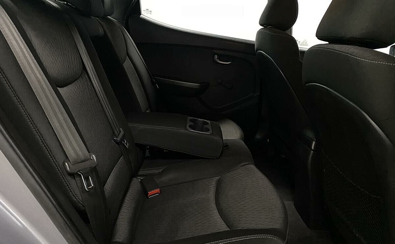 Hyundai Elantra 1.6 МКПП