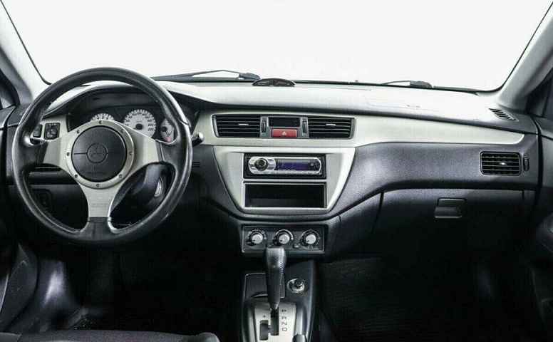 Mitsubishi Lancer 2.0 Автомат