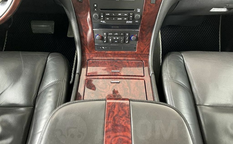 Cadillac Escalade, 3 поколение