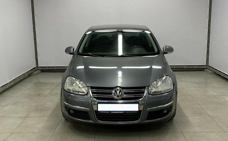 Volkswagen Jetta V