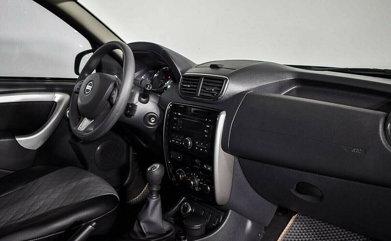 Nissan Terrano III (D10)