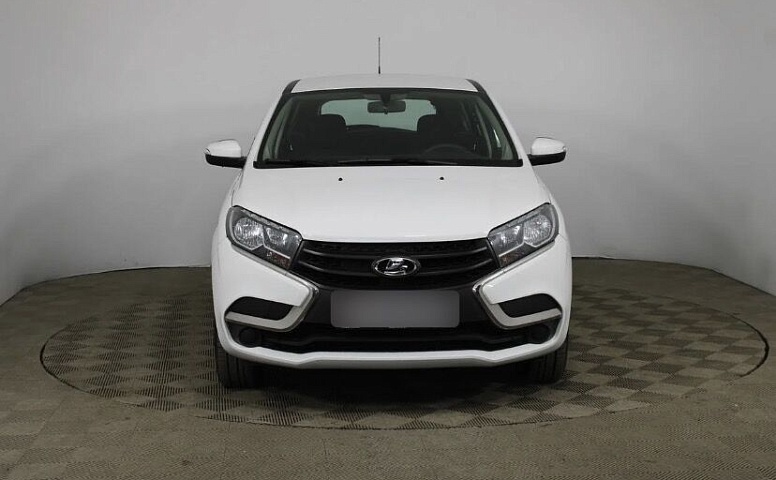 LADA XRAY