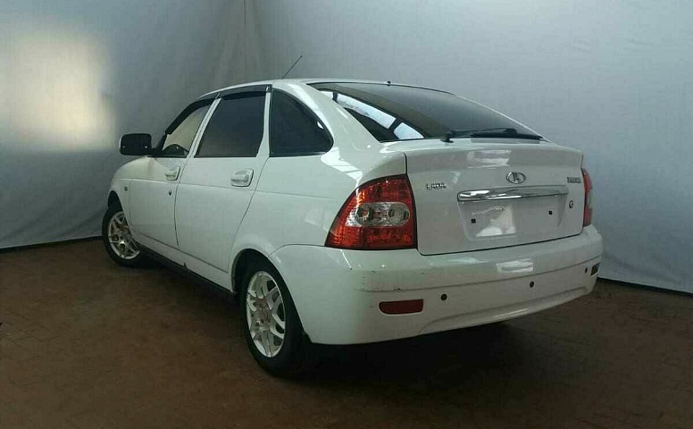 LADA (ВАЗ) 2170 1.6 MT (98 л.с.)