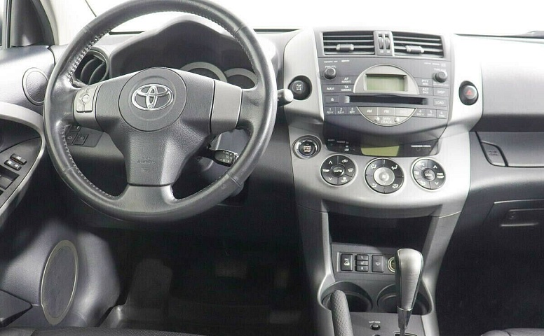 Toyota RAV4 III (XA30)