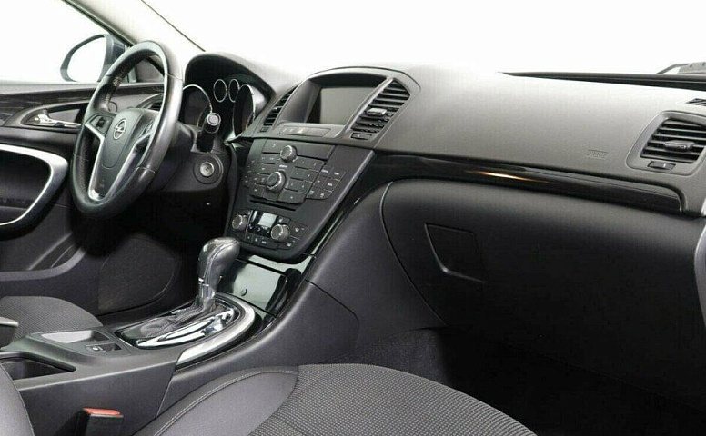 Opel Insignia 2.0 Автомат