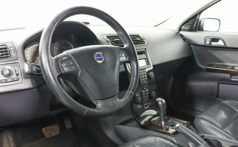 Volvo S40 2.4 Автомат