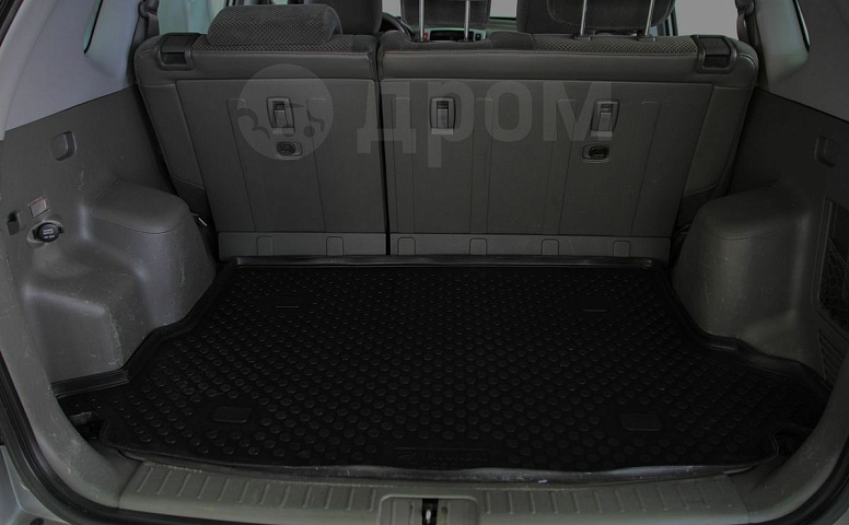 Hyundai Tucson, 1 поколение