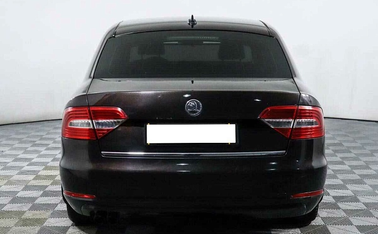 Skoda superb робот 2013 с пробегом 90 238 км