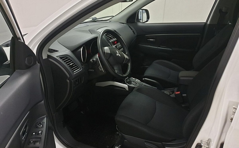 Mitsubishi ASX I
