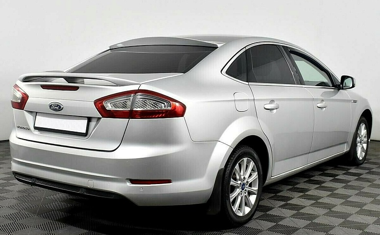 Ford mondeo