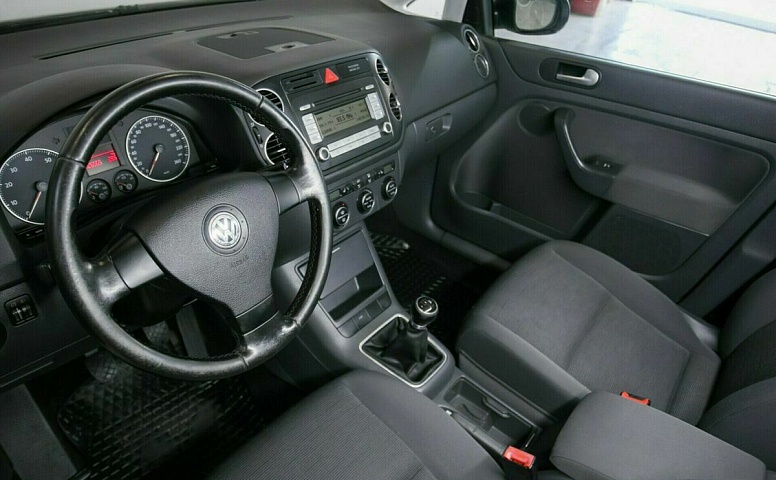 Volkswagen golf plus
