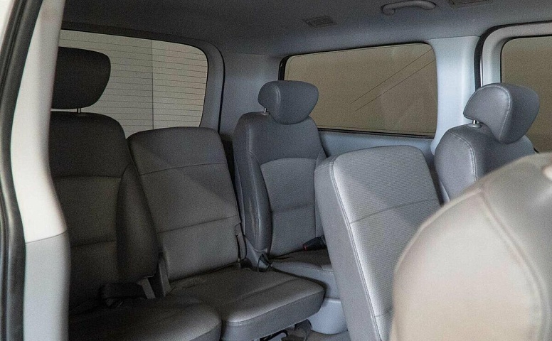 Hyundai Grand Starex I