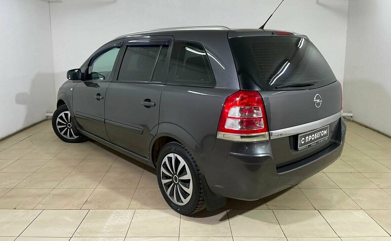Opel Zafira B Рестайлинг