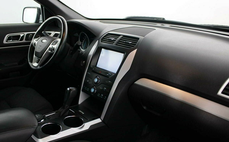 Ford Explorer V