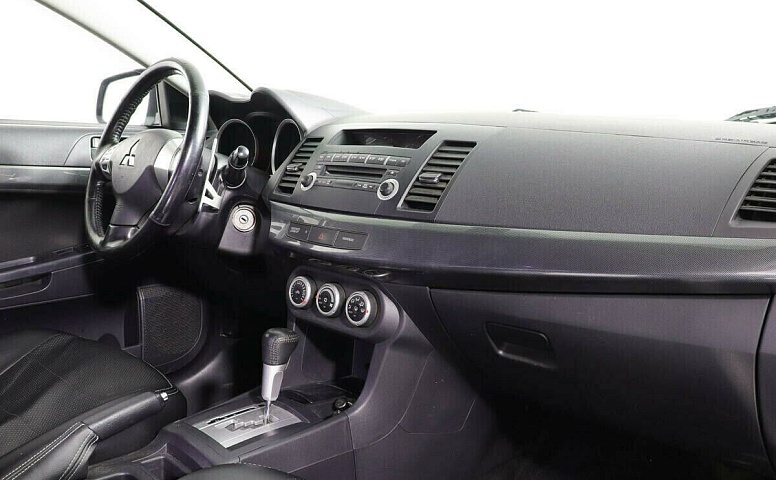Mitsubishi Lancer X