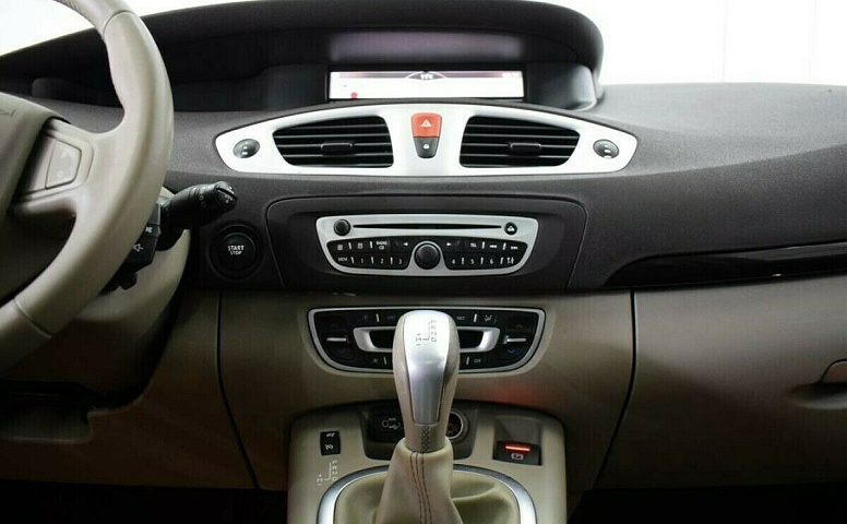 Renault scenic