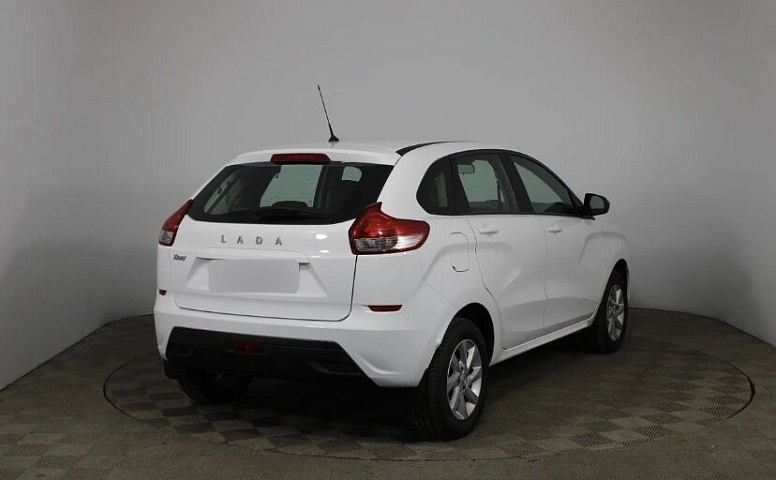 LADA XRAY