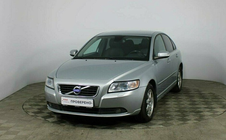 Volvo S40 2.0 Робот
