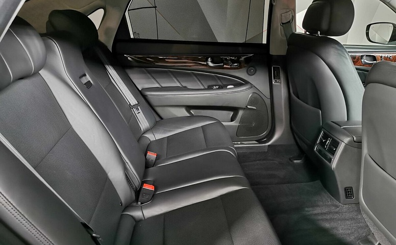 Hyundai Equus 3.8 GDi AT (334 л.с.) Elite Черный