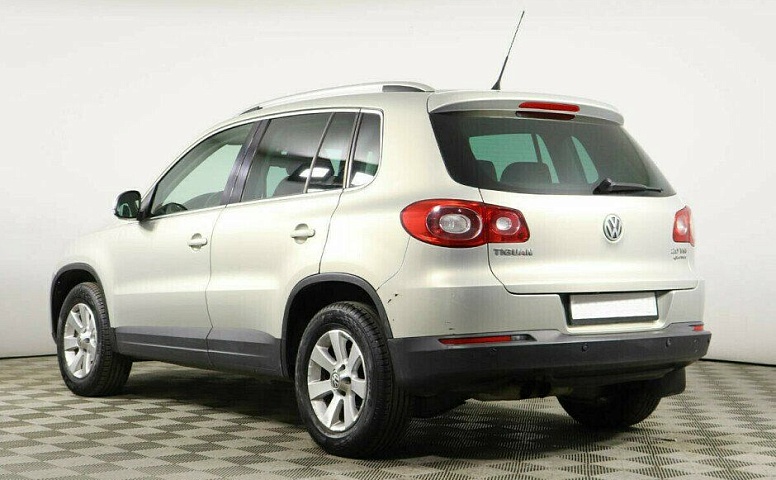 Volkswagen Tiguan 2.0 Автомат