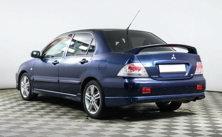 Mitsubishi lancer
