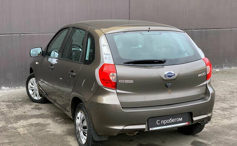 Datsun mi-DO