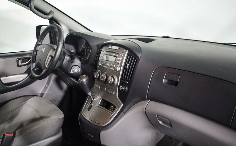 Hyundai H-1