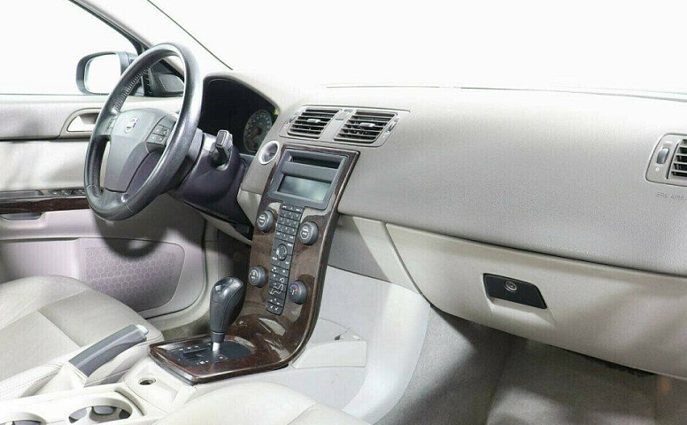 Volvo S40 2.4 Автомат