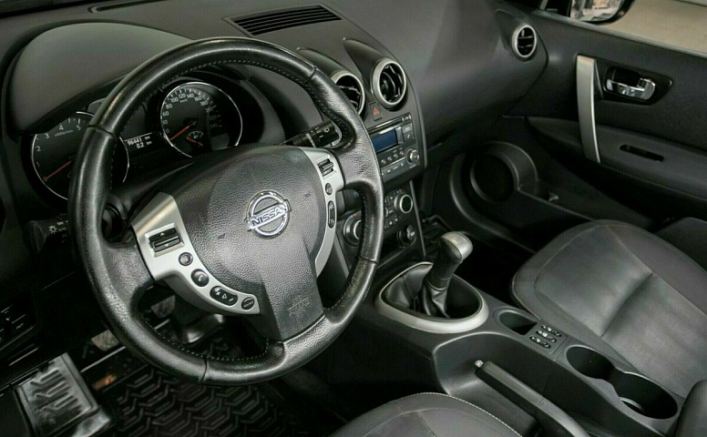 Nissan qashqai+2