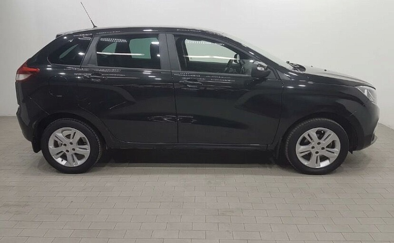 LADA XRAY