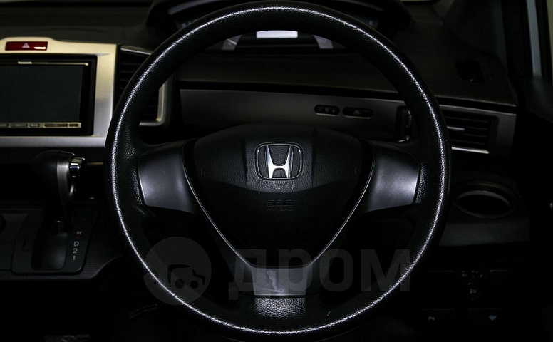 Honda Freed Spike, 1 поколение