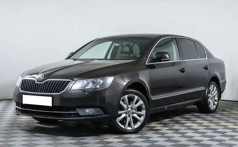 Skoda superb робот 2013 с пробегом 90 238 км