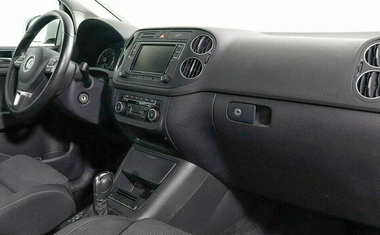 Volkswagen Golf Plus 1.6 Робот