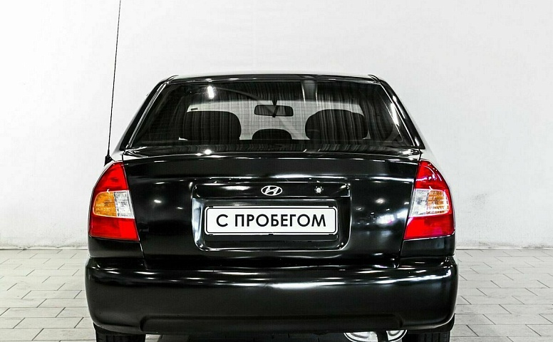 Hyundai accent