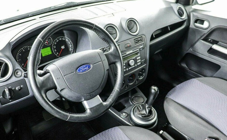 Ford Fusion 1.4 Робот