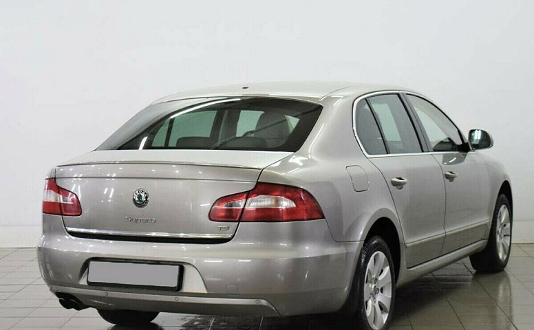 Skoda superb