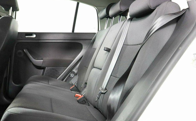 Volkswagen Golf Plus 1.6 Робот