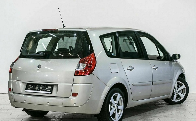 Renault scenic