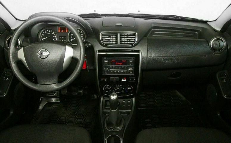 Nissan terrano