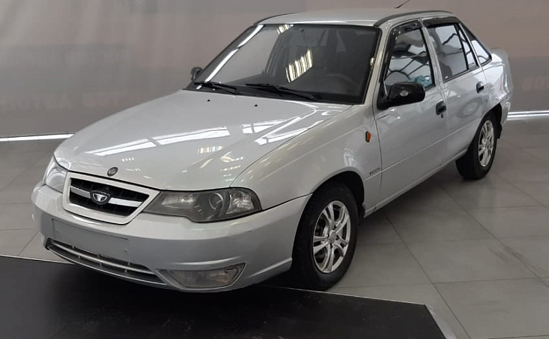 Daewoo NEXIA 1.6 MT (109 л.с.)