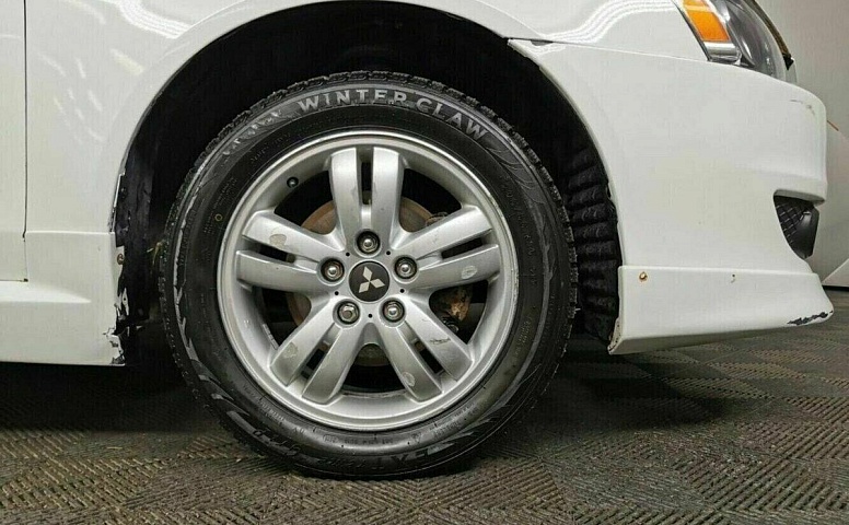 Mitsubishi lancer